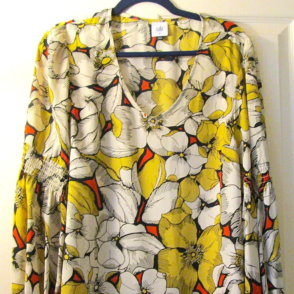 CAbi WOMEN'S MEDIUM SEQUEL BLOUSE PEASANT TOP YELLOW FLORAL TOP